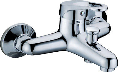 Wall Mounted Single Hole Bath Shower Mixer Tap With Single Handle